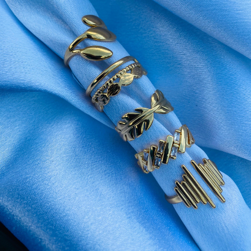 Waterproof Stainless Steel Rings for Women – Tarnish-Free, Hypoallergenic Jewelry