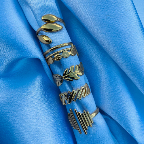 Waterproof Stainless Steel Rings for Women – Tarnish-Free, Hypoallergenic Jewelry